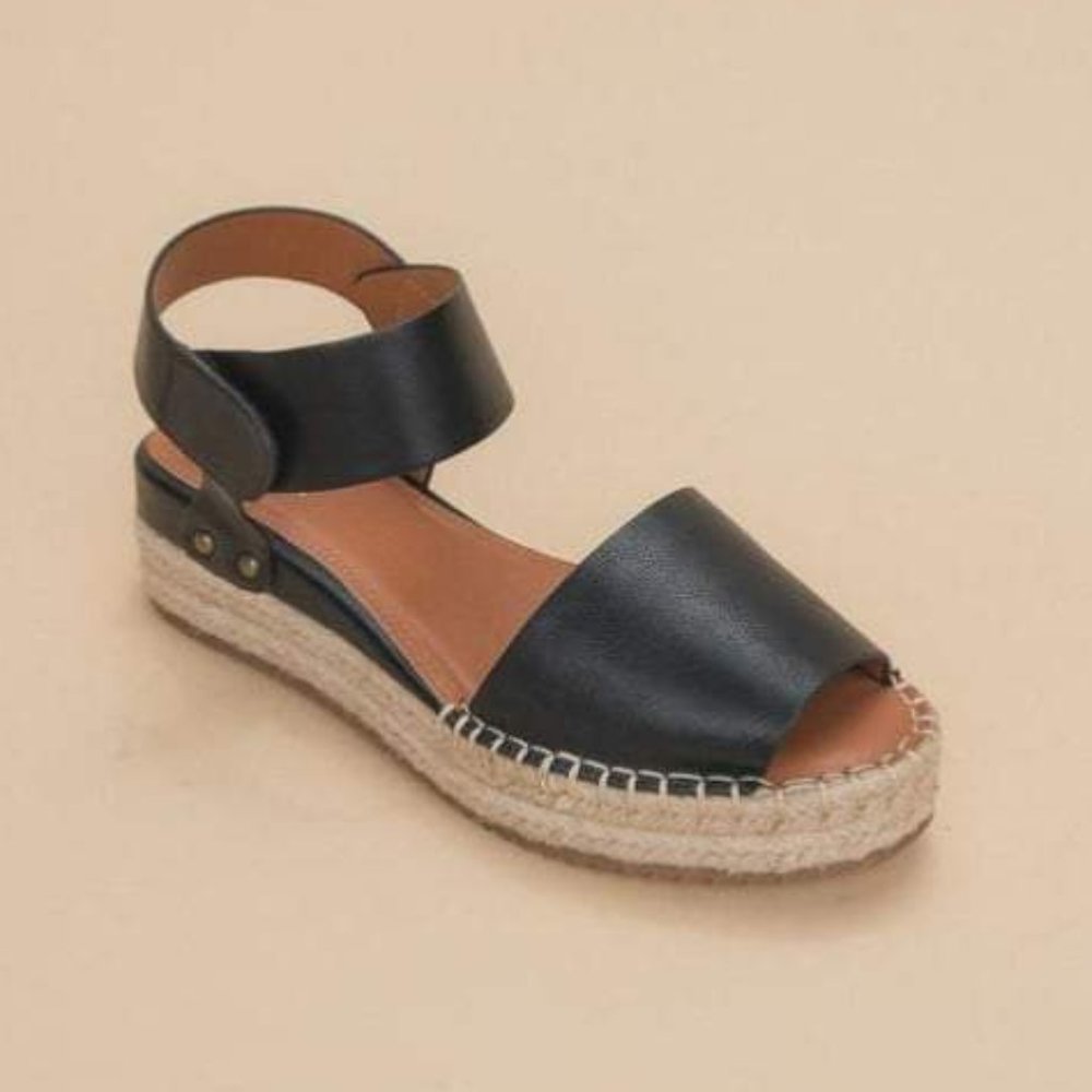 ESPADRILLE SANDALS